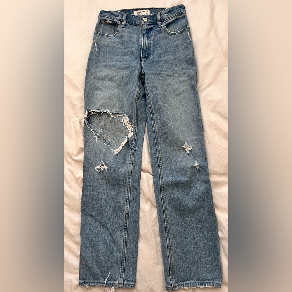 Abercrombie & Fitch 90s Straight Ultra High Rise Jean